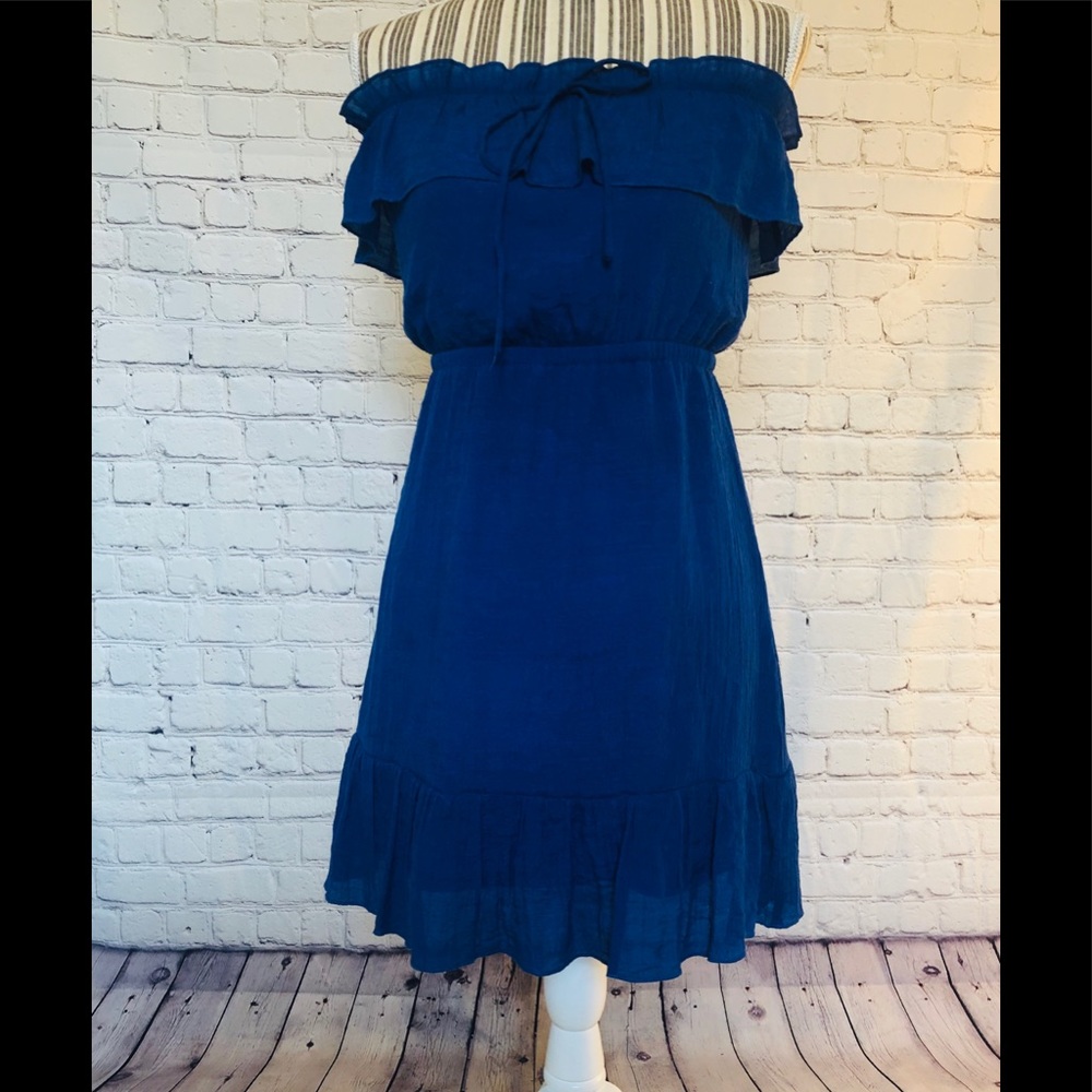 2 Be Bebe royal blue strapless dress.